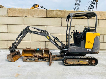 Mini pelle VOLVO EC18C