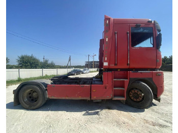 Tracteur routier RENAULT Magnum 440