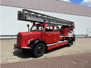 Camion de pompier MERCEDES-BENZ