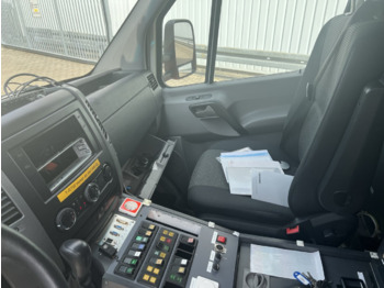 Ambulance Mercedes-Benz Sprinter 516 CDI 4x2 Sprinter 516 CDI 4x2, Rettungswagen, Bi-Xenon: photos 3