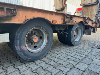 Remorque porte-engin surbaissée pour transport de équipements lourds T 3 Kompakt 30,0 T 3 Kompakt 30,0, Hydr. Rampen, Verbr. auf 3m: photos 2 Remorque porte-engin surbaissée pour transport de équipements lourds T 3 Kompakt 30,0 T 3 Kompakt 30,0, Hydr. Rampen, Verbr. auf 3m: photos 2