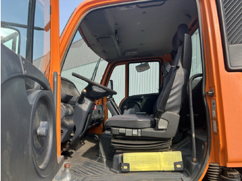 Photo d'intérieur 1: Camion benne, Véhicule de voirie/ Spécial Unimog U 300 4x4 U 300 4x4, Kipper, Kommunalhydraulik, VarioPilot, Zapfwelle