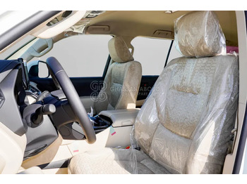 SUV Toyota Land Cruiser 300  4X4: photos 5