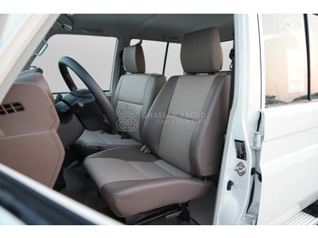 Pick-up Toyota Land Cruiser Pick Up LC79 4X4 DC: photos 5