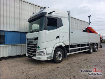 Camion plateau DAF XG 530
