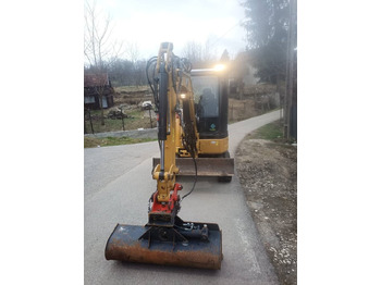Pelle sur chenille CATERPILLAR 303 ECR: photos 2