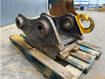 Attache rapide pour Engins de chantier SMP S70 - 323D: photos 3