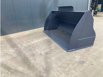 Godet pour Engins de chantier neuf Volvo L110H: photos 5 Godet pour Engins de chantier neuf Volvo L110H: photos 5