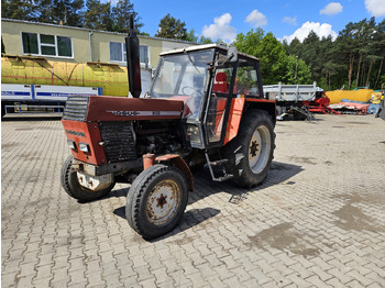 Tracteur agricole URSUS