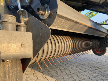 Presse à balles cubiques neuf CLAAS Quadrant 5300 FC: photos 3