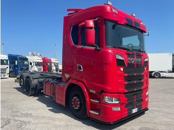 Camion porte-conteneur/ Caisse mobile SCANIA S 500