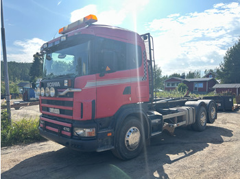 Camion ampliroll SCANIA 124