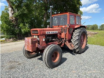 Tracteur agricole VOLVO