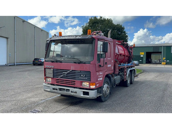 Camion vidangeur VOLVO FL7