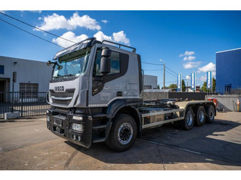 Camion ampliroll IVECO X-WAY