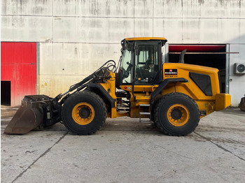 Chargeuse sur pneus JCB 427