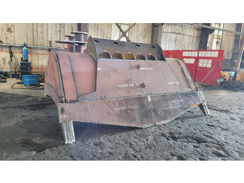 Fourches pour Chargeuse sur pneus CATERPILLAR 988 Marble Attachments: photos 3 Fourches pour Chargeuse sur pneus CATERPILLAR 988 Marble Attachments: photos 3
