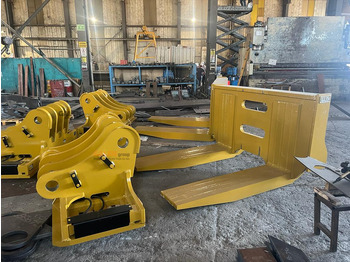 Fourches pour Chargeuse sur pneus CATERPILLAR 988 Marble Attachments: photos 5 Fourches pour Chargeuse sur pneus CATERPILLAR 988 Marble Attachments: photos 5