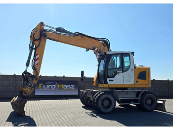Pelle sur pneus LIEBHERR A 918