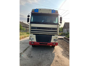 Camion plateau DAF XF 95 430