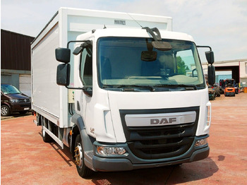 Camion pour le transport de boissons DAF LF 180