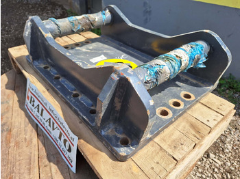 Breaker BAT140 attachment plate S60 — crédit-bail Breaker BAT140 attachment plate S60: photos 3