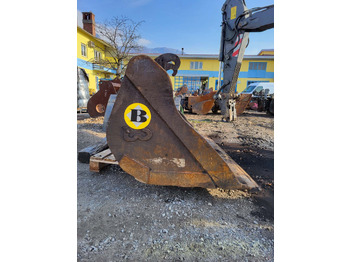 Godet pour pelle Slope bucket 2000 mm: photos 2 Godet pour pelle Slope bucket 2000 mm: photos 2