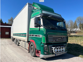 Camion fourgon VOLVO FH16