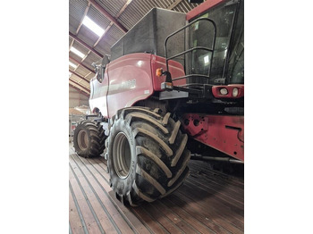 Moissonneuse-batteuse CASE IH Axial-Flow
