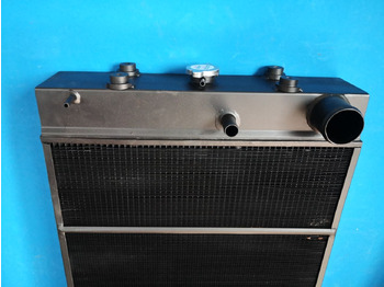 Radiateur neuf RADIATORE KOMATSU D65EX-15EO: photos 3 Radiateur neuf RADIATORE KOMATSU D65EX-15EO: photos 3