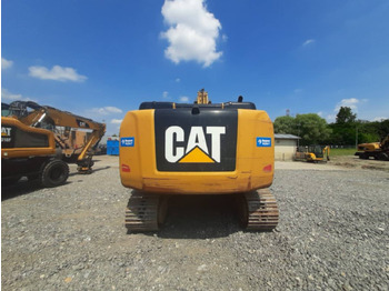 Pelle sur chenille CAT 323FL: photos 5