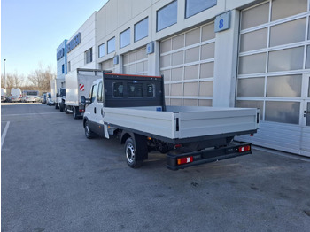 Fourgon utilitaire, Utilitaire double cabine IVECO Daily 35S16D: photos 3
