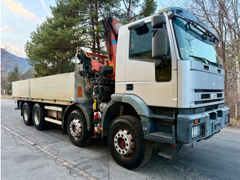 Camion grue IVECO