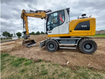 Pelle sur pneus LIEBHERR A 914