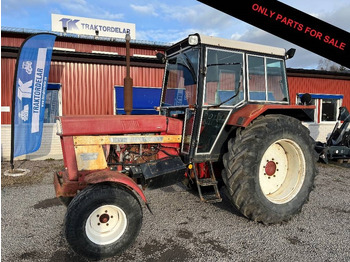 Tracteur agricole INTERNATIONAL