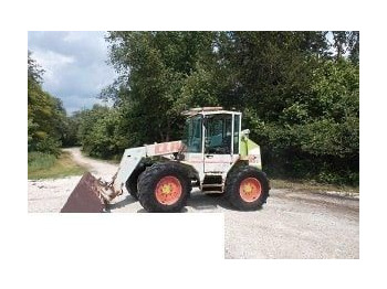 Fusée d'essieu CLAAS