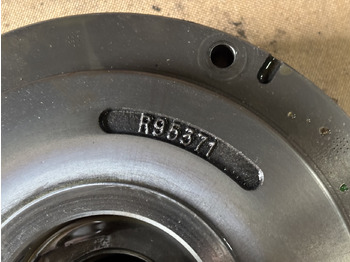 Embrayage et pièces pour Tracteur agricole John Deere 6910 6910S Bęben Wałek Sprzęgłowy R95371 R109523 R220028: photos 4