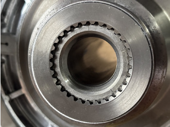 Embrayage et pièces pour Tracteur agricole John Deere 6910 6910S Bęben Wałek Sprzęgłowy R95371 R109523 R220028: photos 5