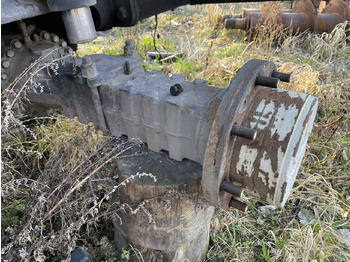 Fusée d'essieu MECALAC