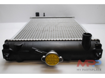 Moteur neuf Yanmar Yanmar Radiator VIO35 - 172458-13300: photos 3 Moteur neuf Yanmar Yanmar Radiator VIO35 - 172458-13300: photos 3