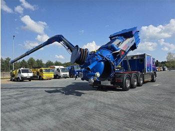 Camion vidangeur SCANIA