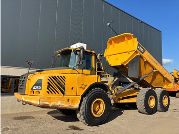 Tombereau articulé VOLVO A25D