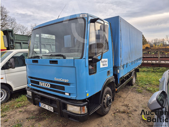 Camion à rideaux coulissants IVECO