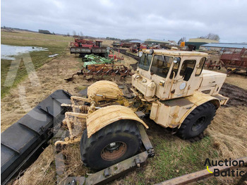 Tracteur agricole