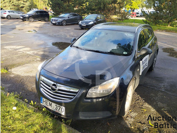 Voiture Opel Insignia Sports Tourer SW: photos 1