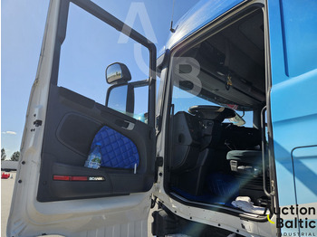 Camion porte-voitures Scania R 450: photos 5