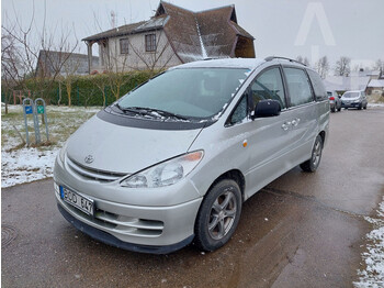 Voiture Toyota Previa: photos 1