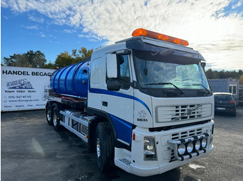 Camion vidangeur VOLVO FM 420