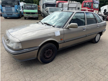 Berline RENAULT