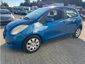 Voiture à hayon TOYOTA